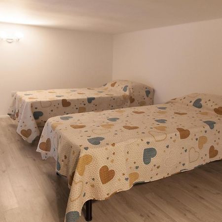 Апартаменты A Casa Di Nonna Бишелье Экстерьер фото